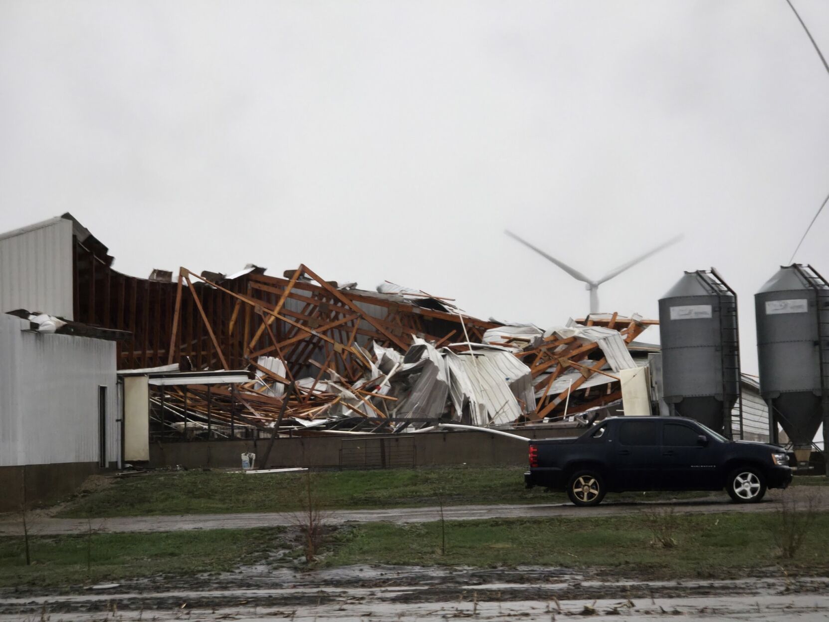 NWS confirms 5 tornadoes touched down during Wednesday's storms